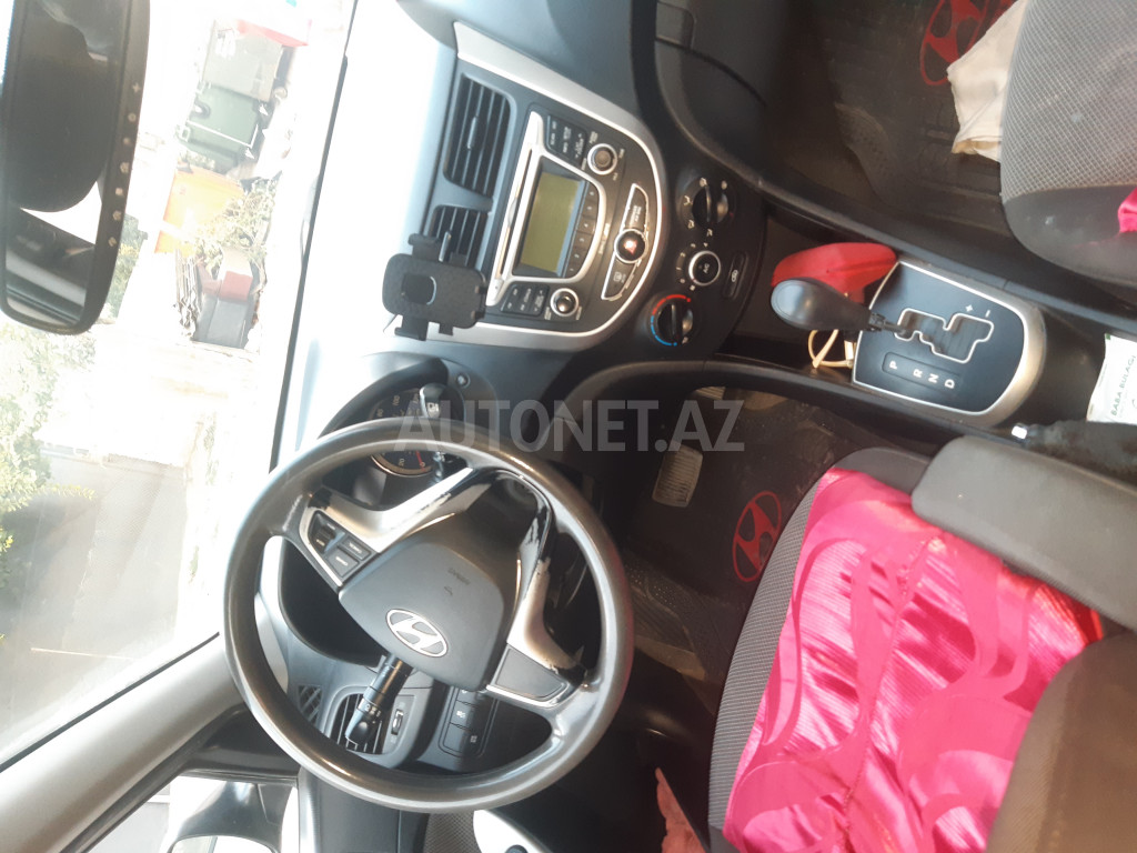 Hyundai Accent 2013