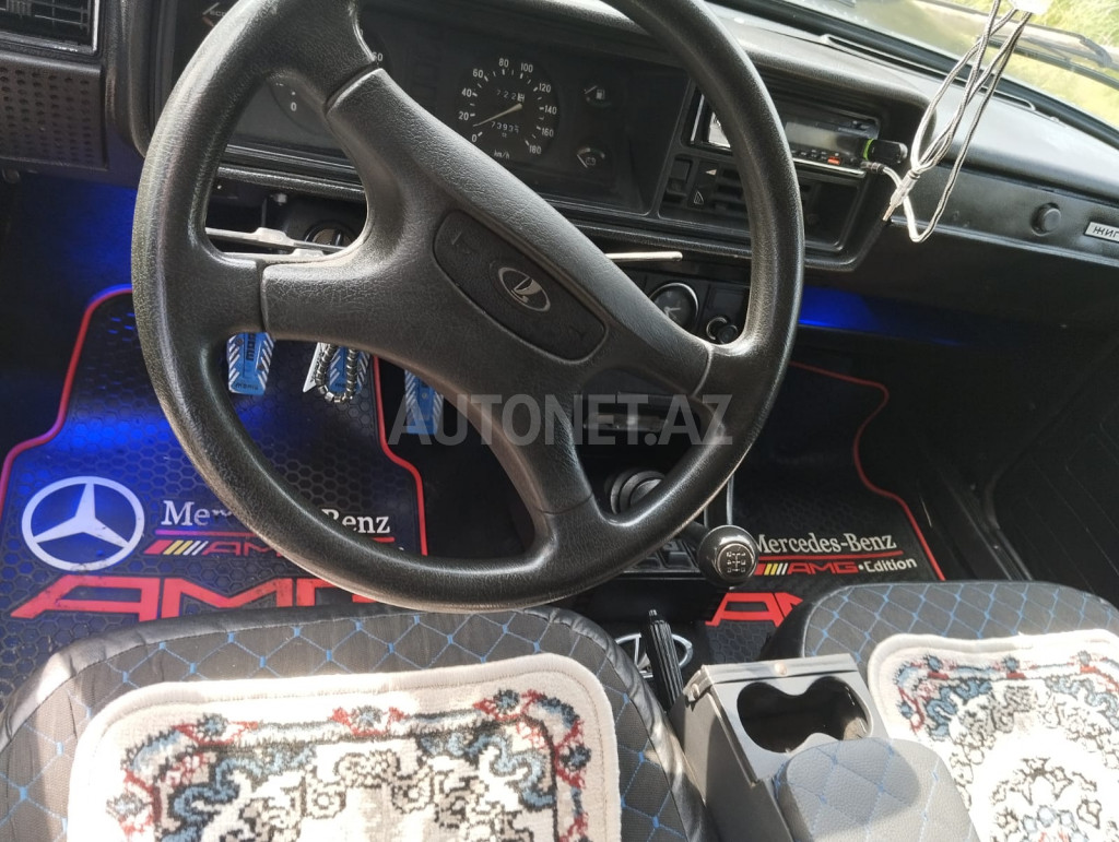 LADA (VAZ) 2107 2001
