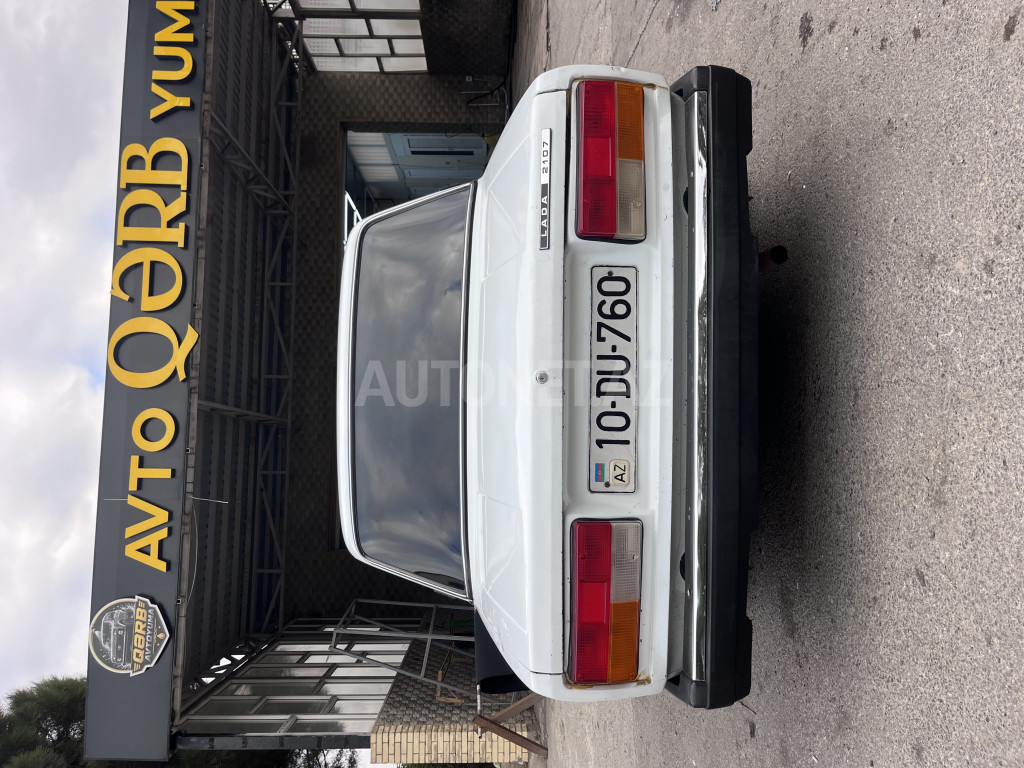 LADA (VAZ) 2107 2005