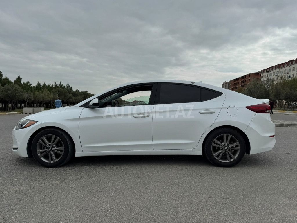 Hyundai Elantra 2018