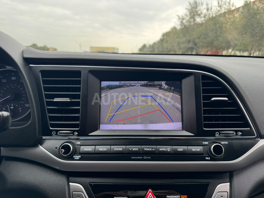 Hyundai Elantra 2018