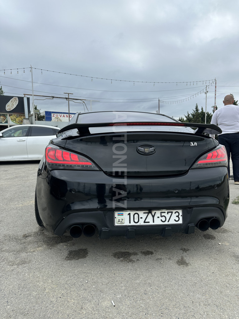Hyundai Genesis Coupe 2011