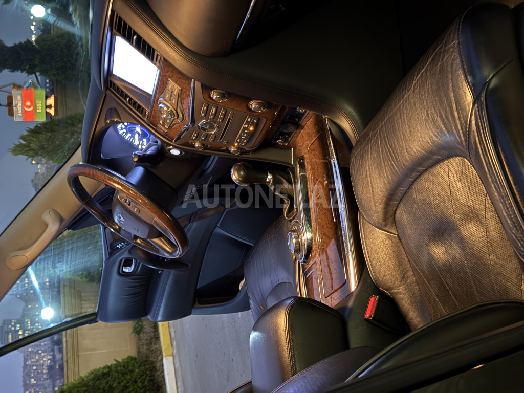 Infiniti QX80 2014