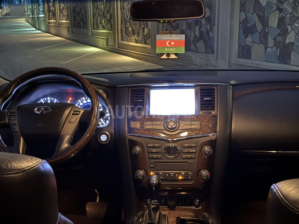 Infiniti QX80 2014