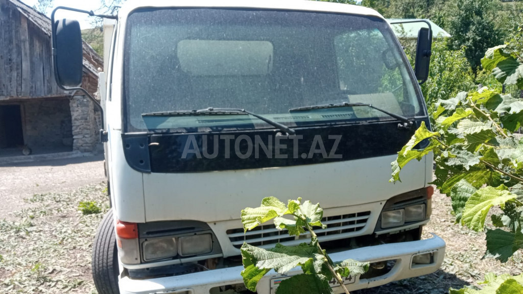 Isuzu NPR 66 L 2004