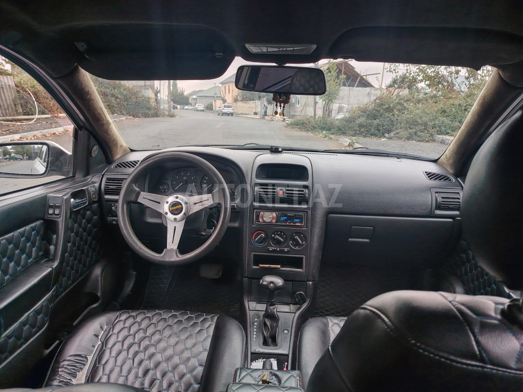 Opel Astra 2000